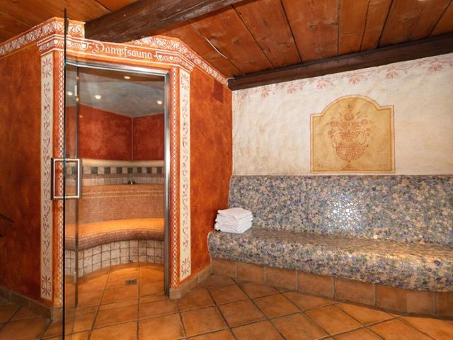 landhaus-hotel-stmichael-sauna-1.jpg