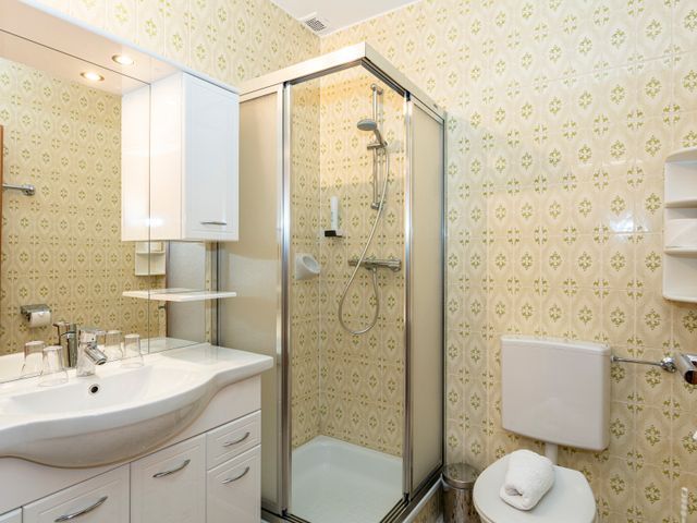 Badezimmer in jedem Zimmer Ferienwohnung "Birkenbl